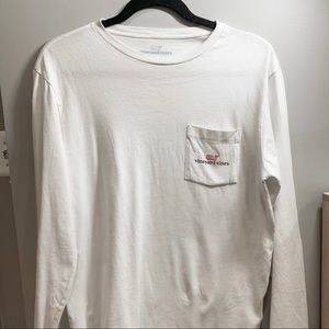 WHITE LONGSLEEVE VINEYARD VINES SHIRT